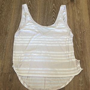 Lululemon high-low tank!